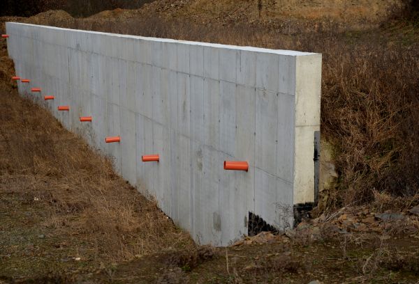 Cost of Hillside Drainage Installation in Lorain